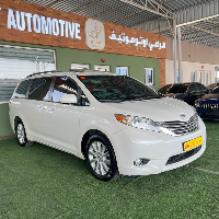 TOYOTA-SIENNA-2014